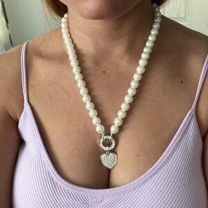 Pearl necklace